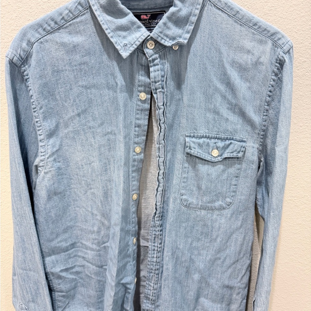 Vineyard Vines Light Blue Casual Button Down Shirt